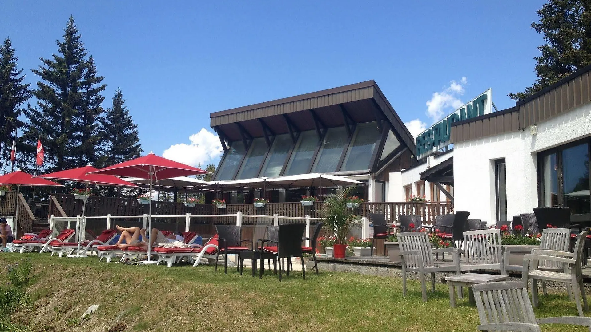 Lake Hotel Courchevel 1850
