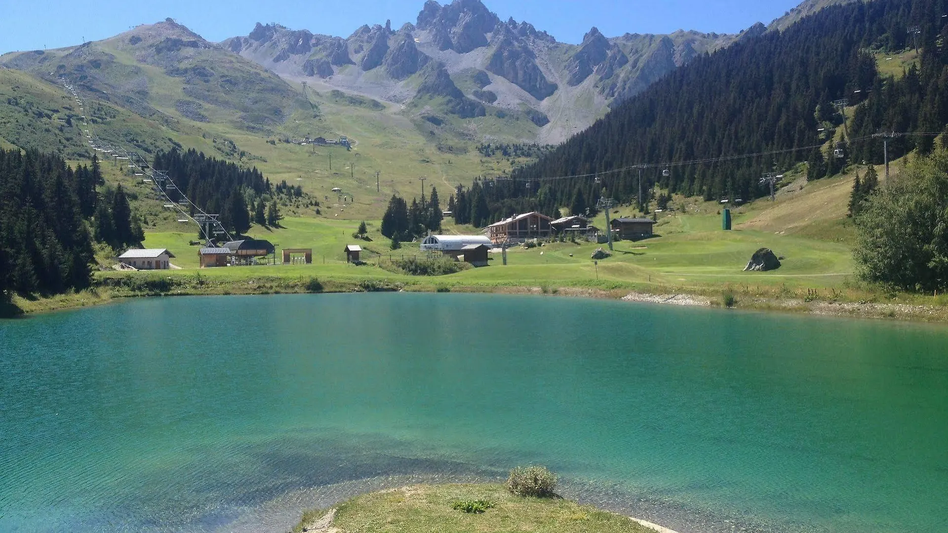 Lake Hotel Courchevel 1850
