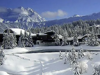 Lake Hotel Courchevel 1850